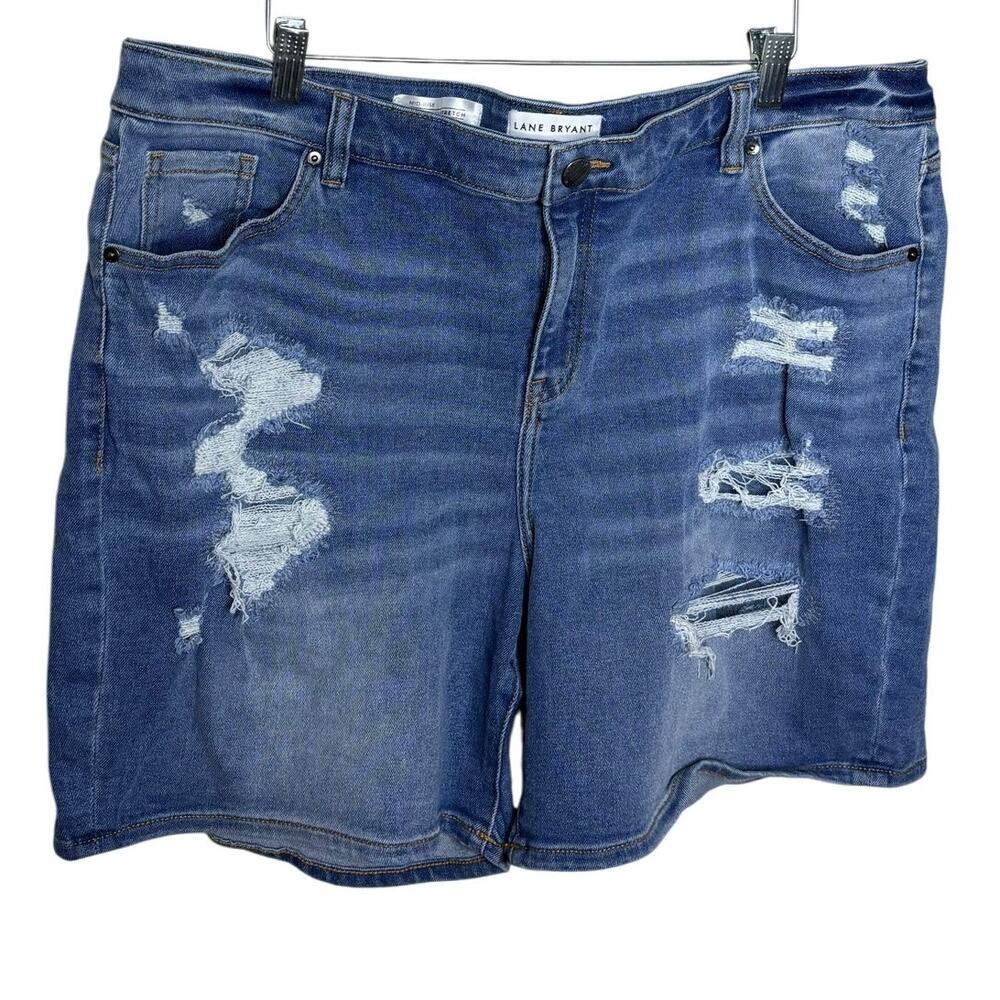 Lane Bryant Mid Rise Boyfriend Short Distressed Wash Jean Stretchy Plus Size 18